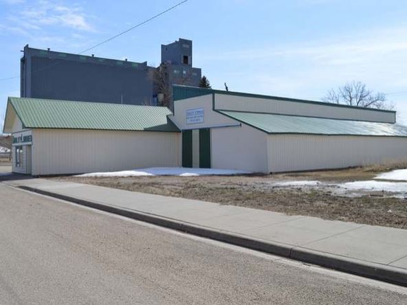 101 Lincoln Avenue, Underwood, ND 58576